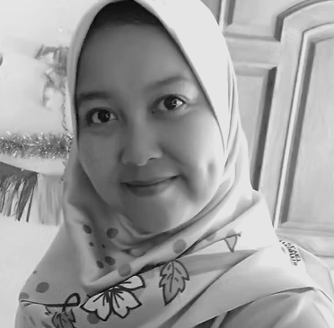 Lia M. SE