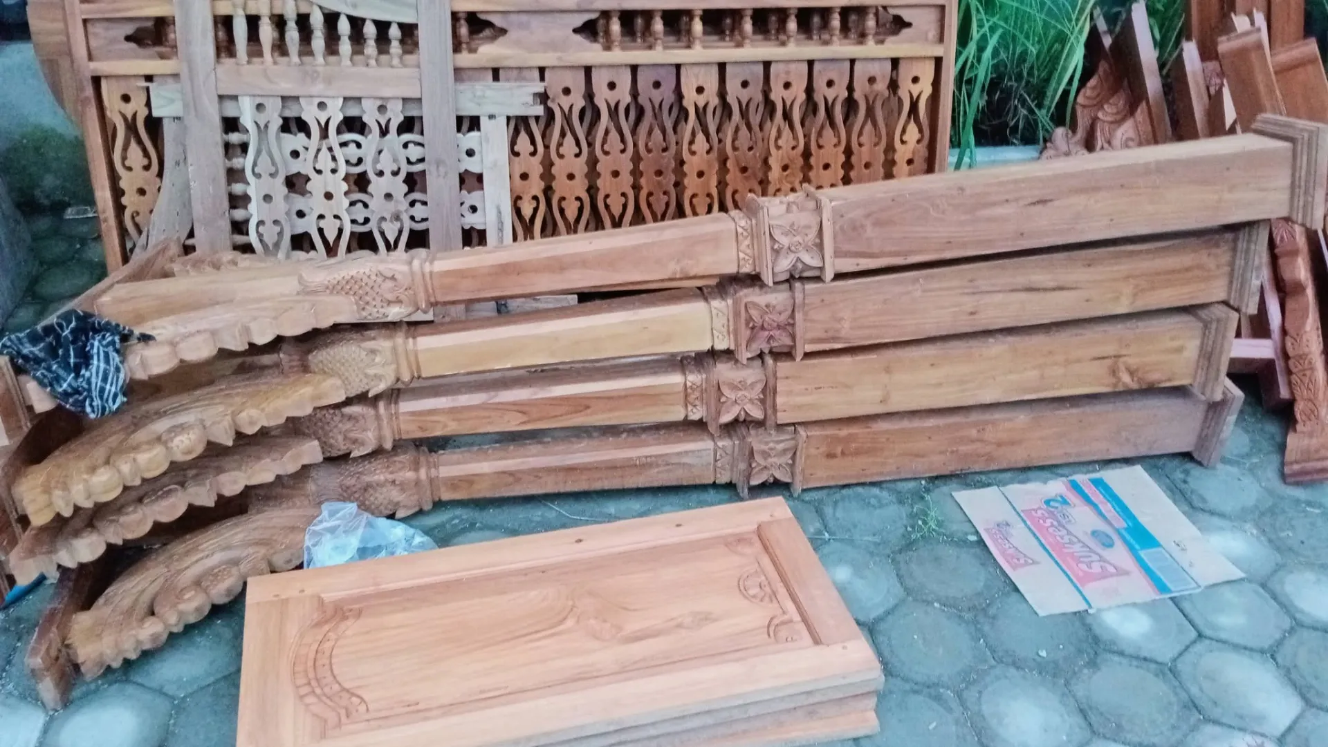 Build Photo