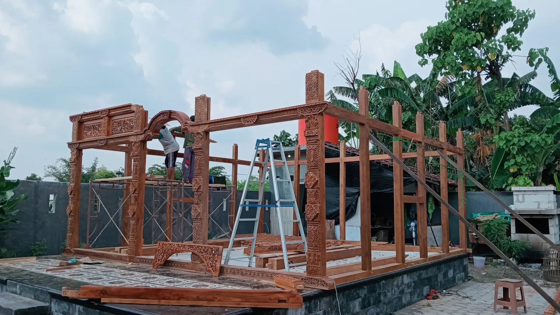 Build Photo